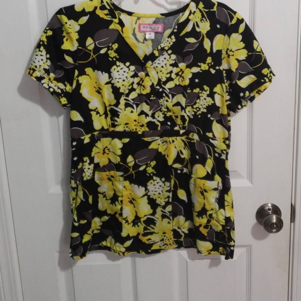 Scrub Top